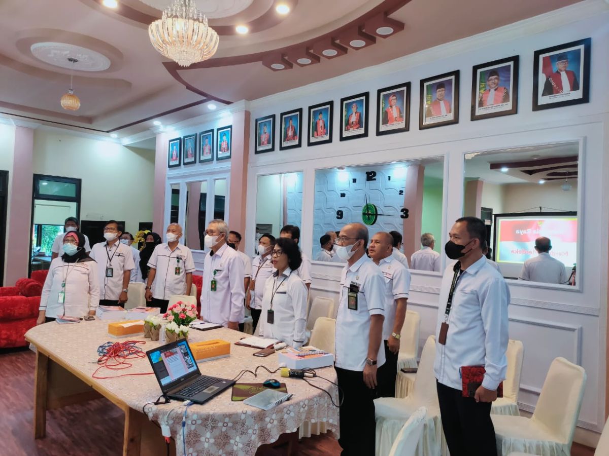 Rapat Persiapan Evaluasi Pembangunan Zona Integritas yang dilaksanakan oleh Mahkamah Agung