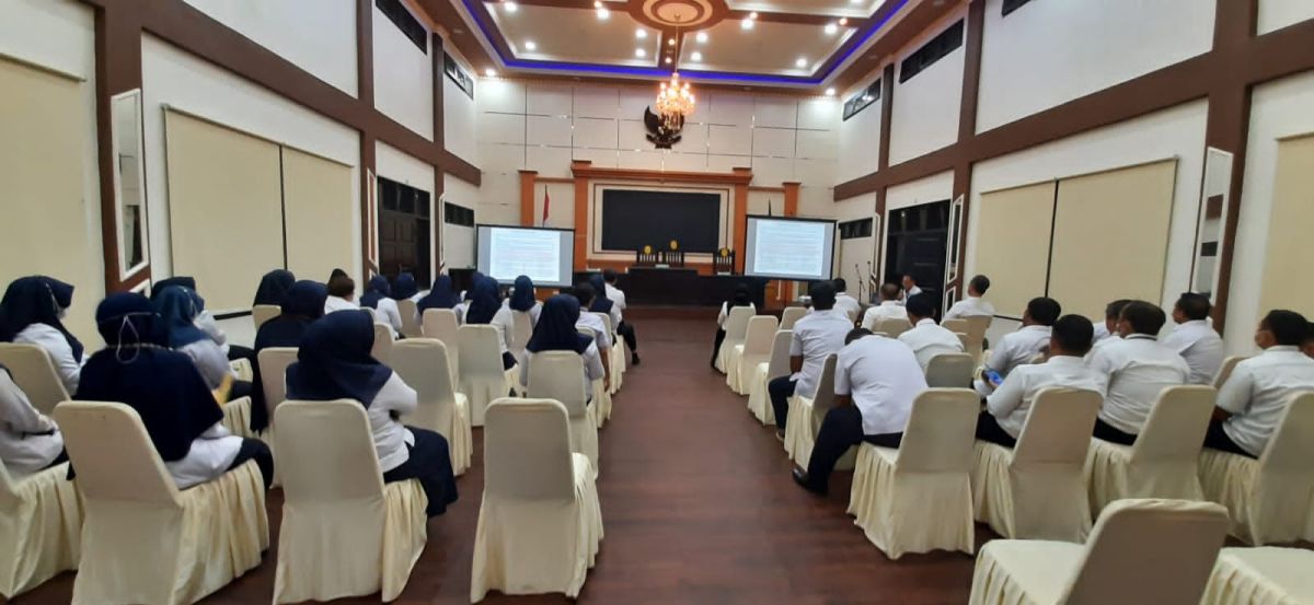 Sosialisasi Penerapan Presensi Online Untuk Hakim Dan Aparatur Sipil Negara Pada Pengadilan Tinggi Gorontalo