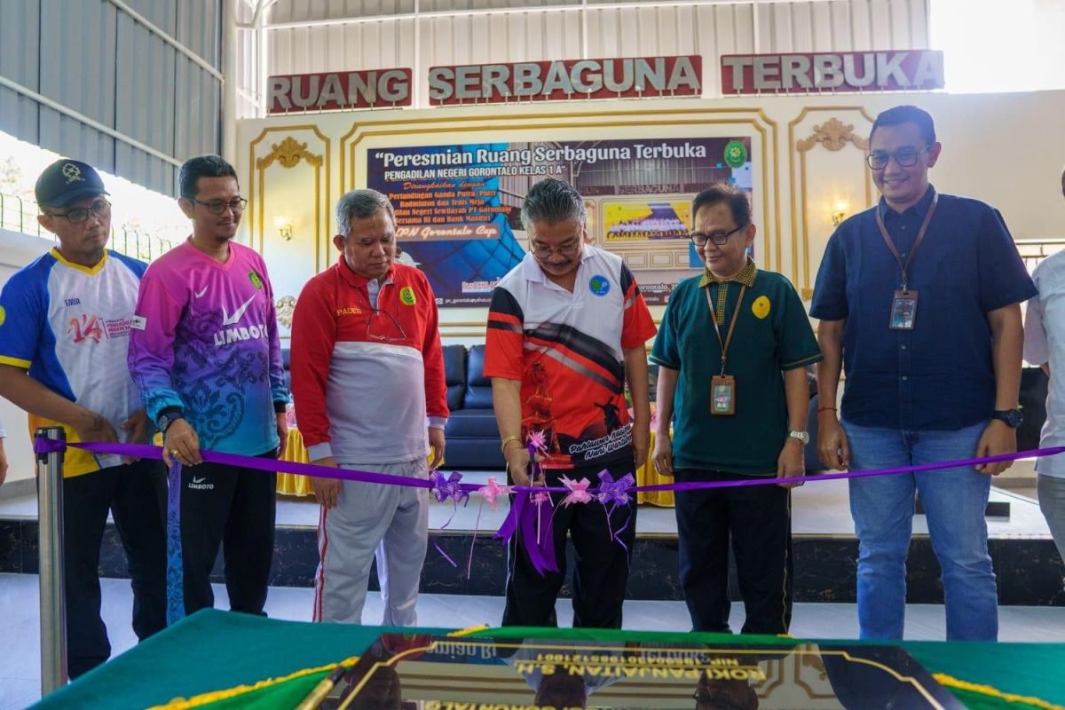 Ketua Pengadilan Tinggi Gorontalo meresmikan Ruang Serbaguna Pengadilan Negeri Gorontalo